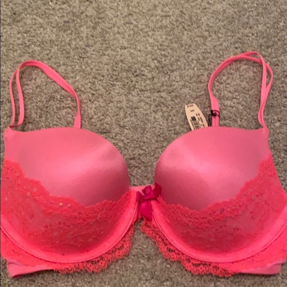 Brand New with Tags Victoria’s Secret Push-up Bra